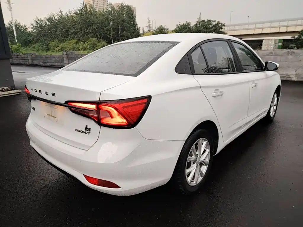 Roewe i5 2021