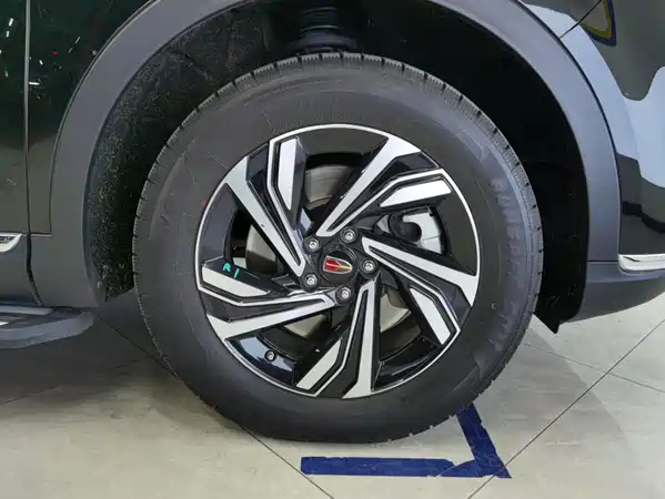 Hongqi HS5 2022
