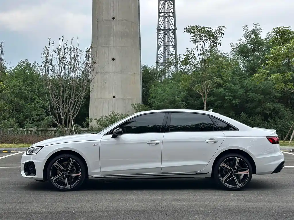 Audi A4L 2025