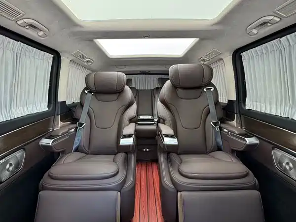 Mercedes-Benz V-Class 2025