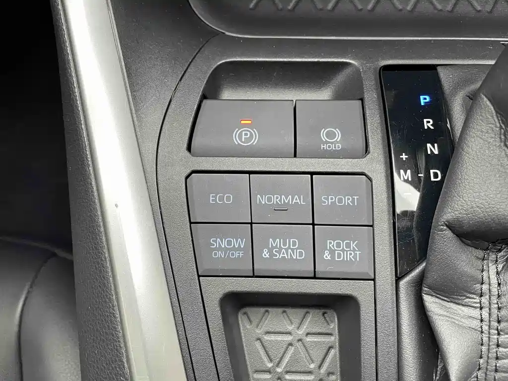 Toyota RAV4 2021 — фото 15