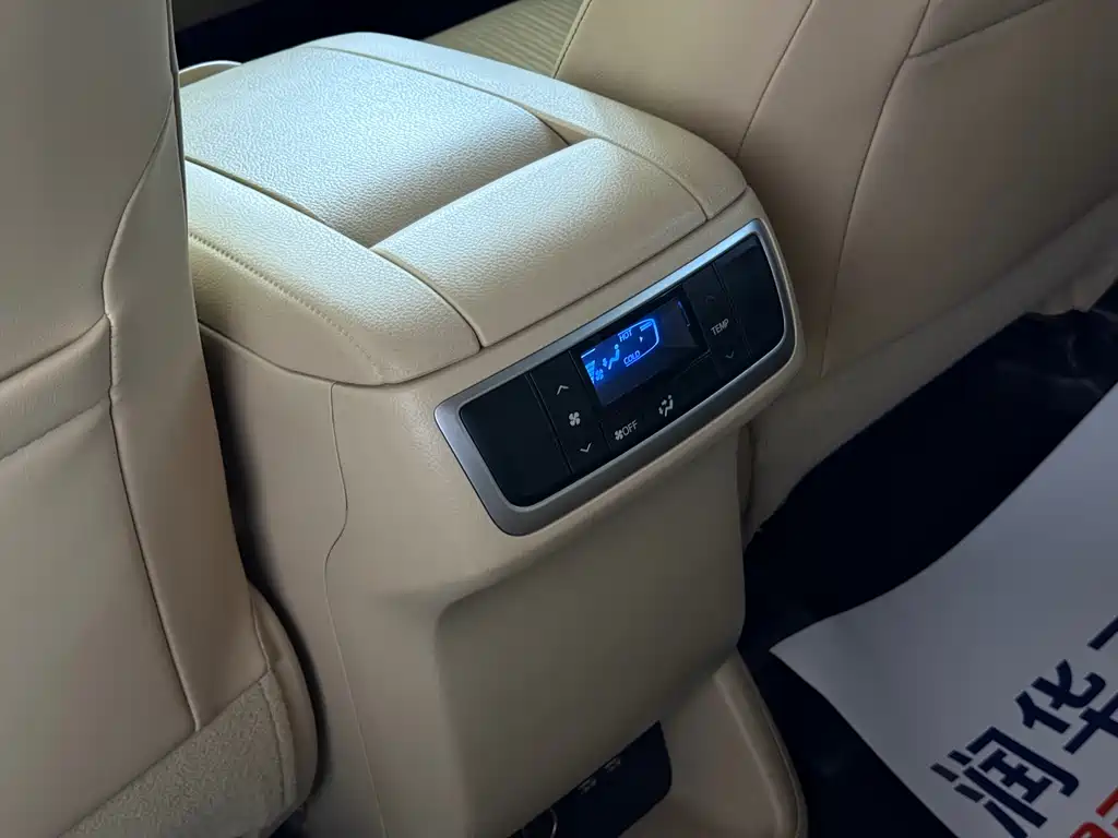 Toyota Highlander 2021 — фото 14