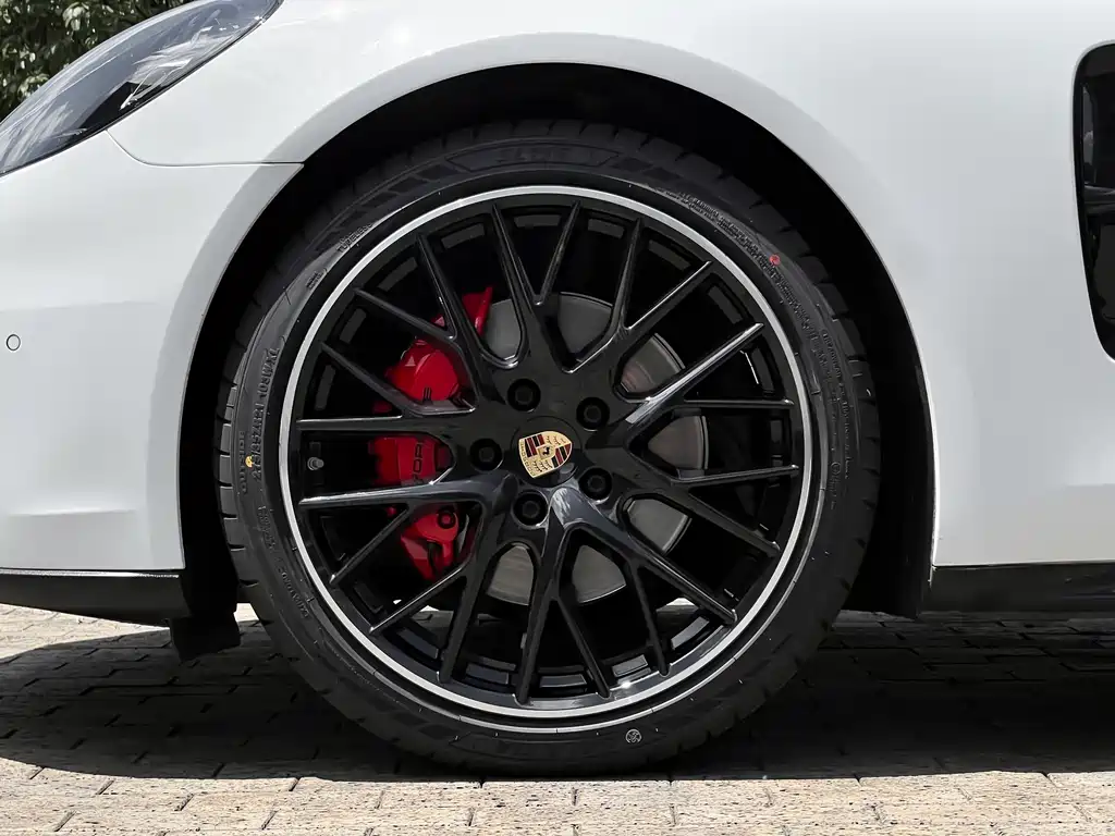 Porsche Panamera 2017 — фото 6