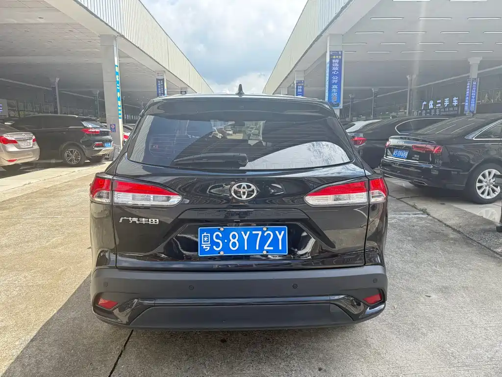 Toyota Frontlander 2024