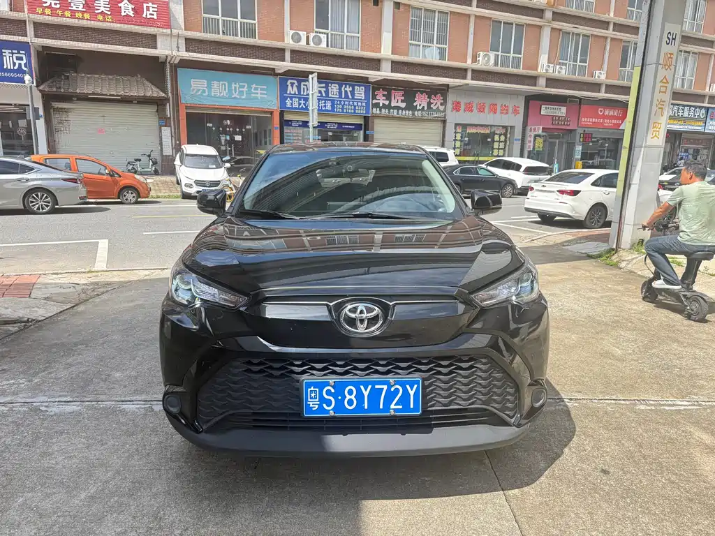 Toyota Frontlander 2024
