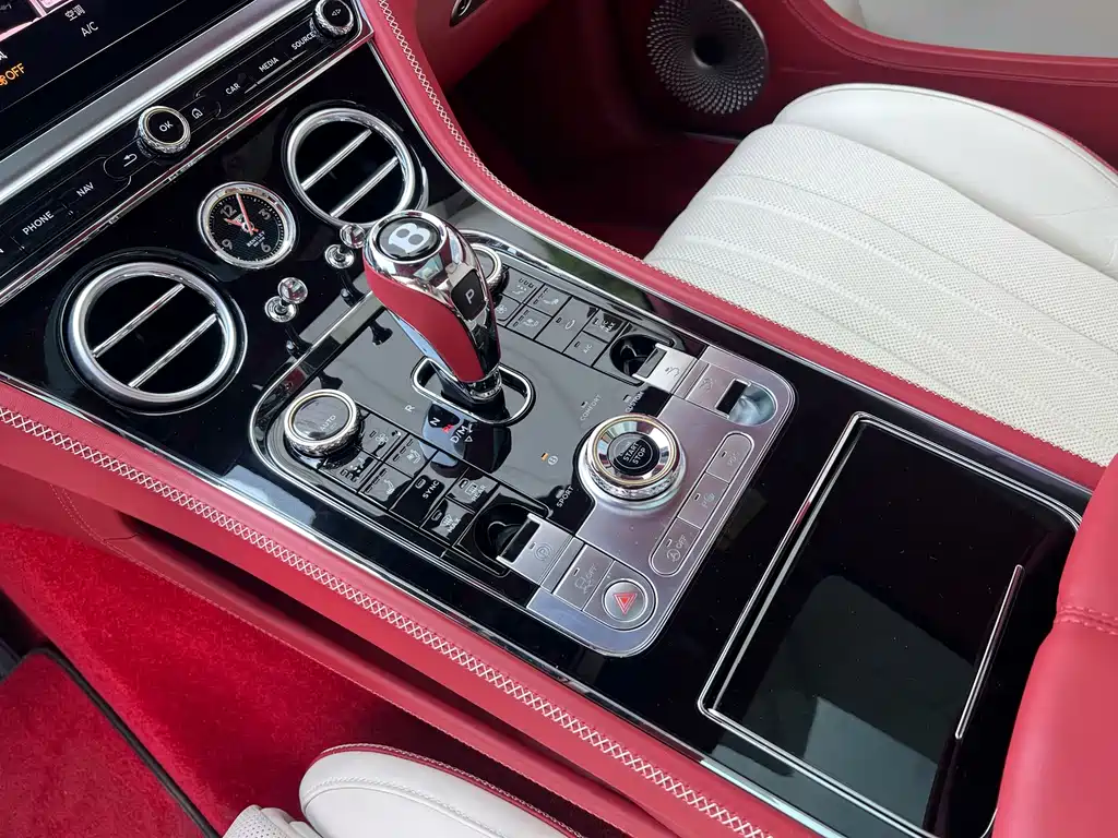 Bentley Continental 2023