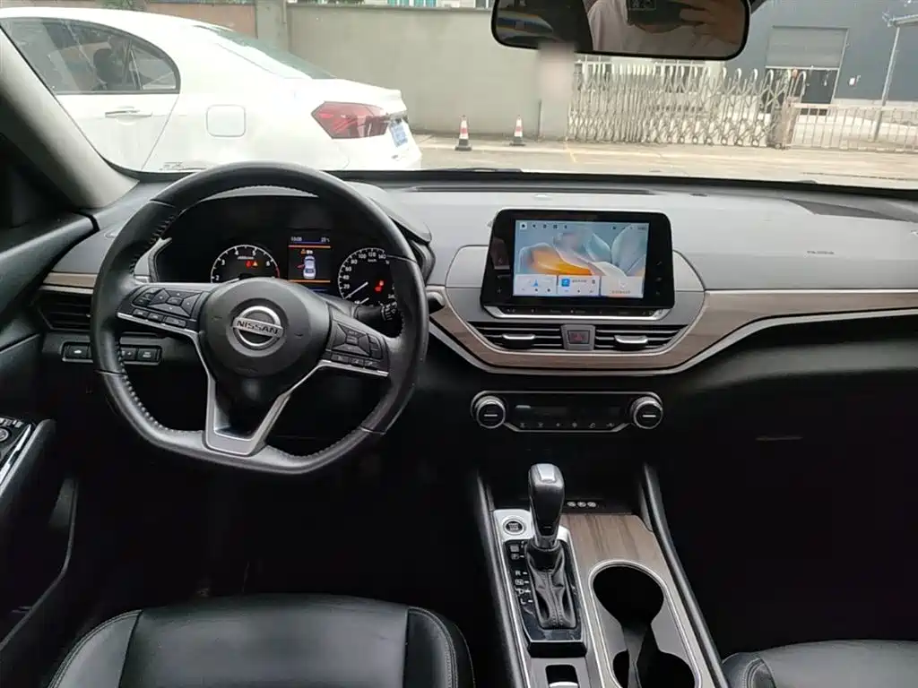 Nissan Teana 2022 — фото 10