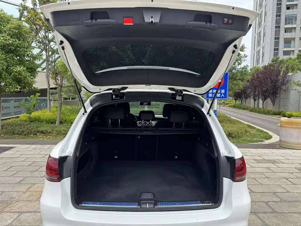 Mercedes-Benz GLC 2020 — фото 15