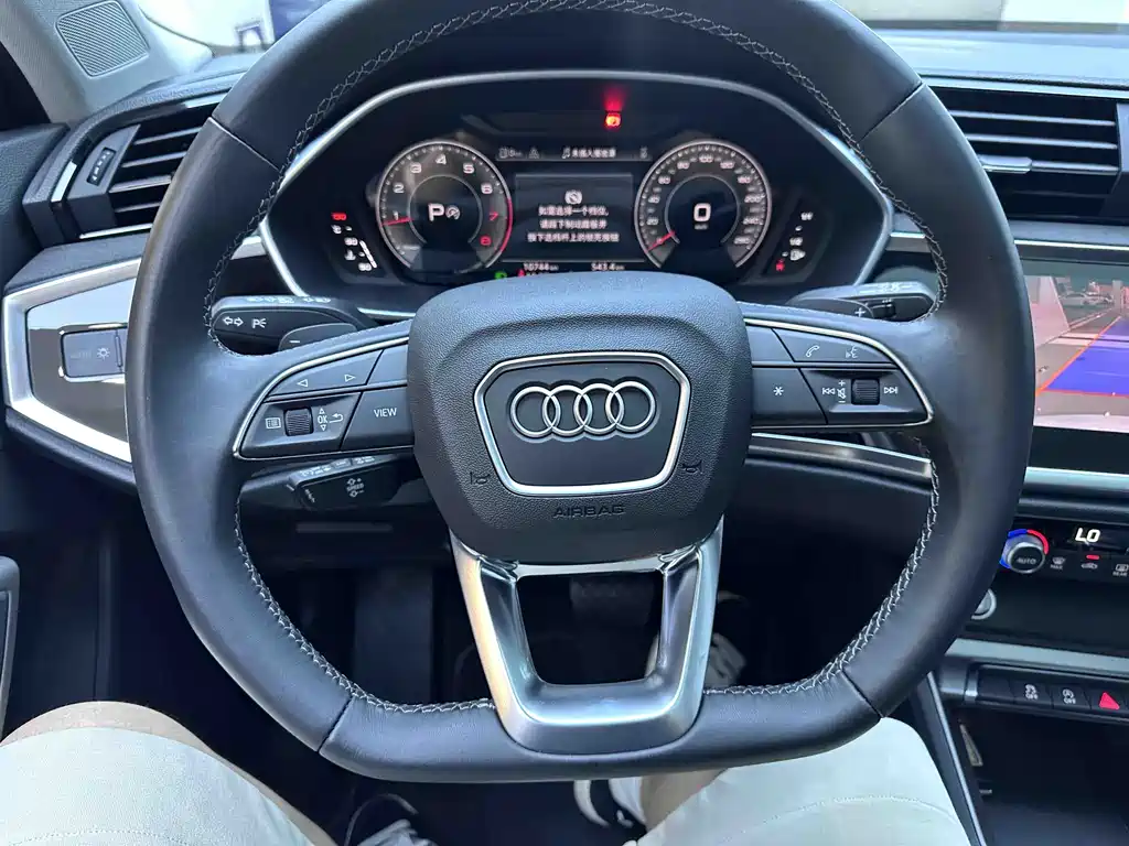Audi Q3 2022 — фото 15