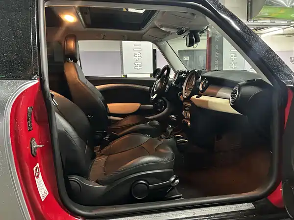 MINI 2011
