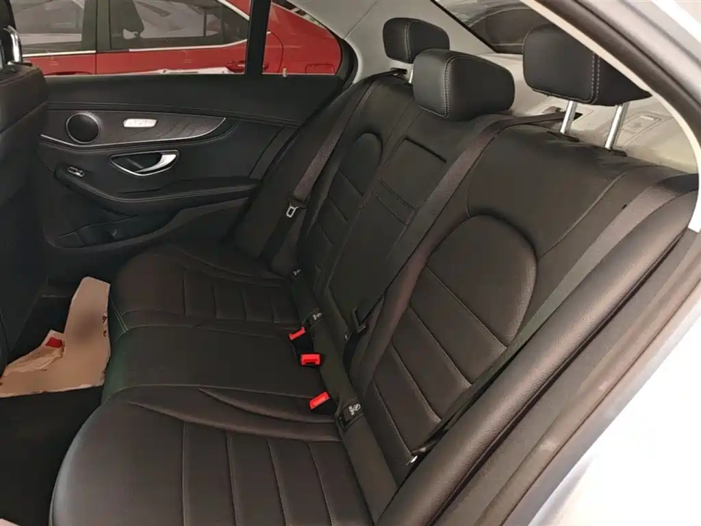 Mercedes-Benz C-Class 2017 — фото 17