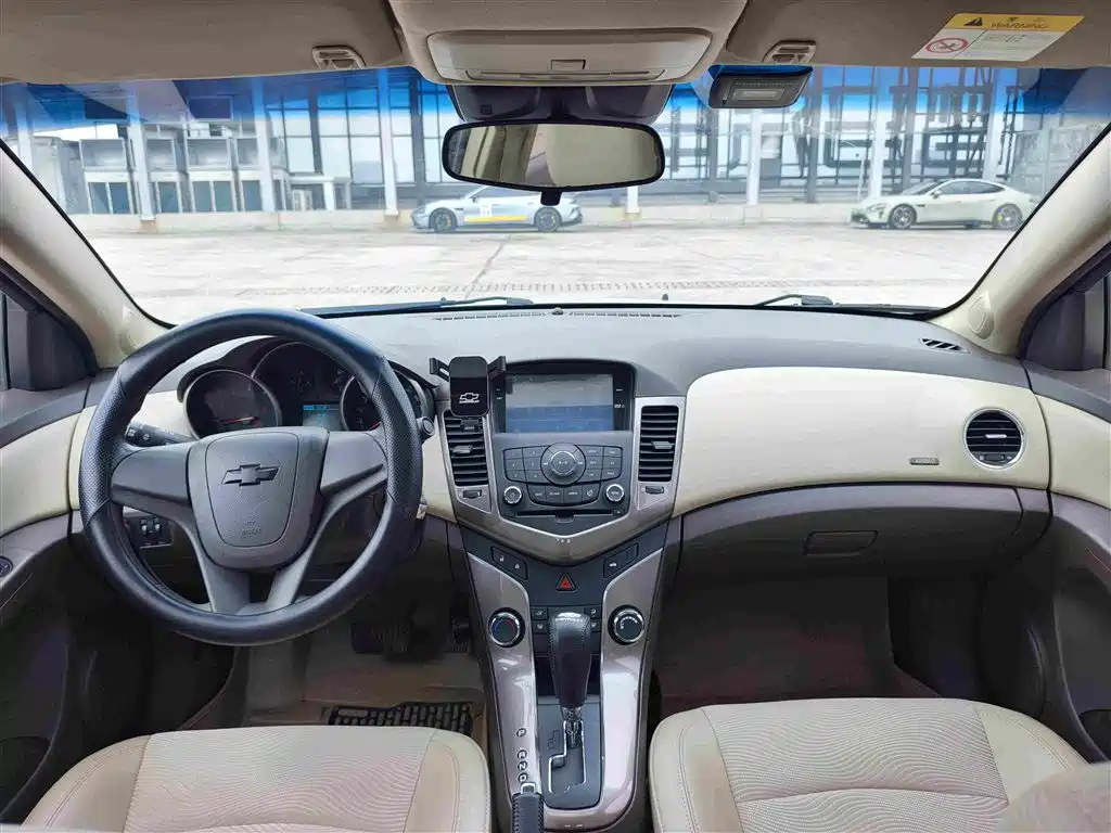 Chevrolet Cruze 2015 — фото 13