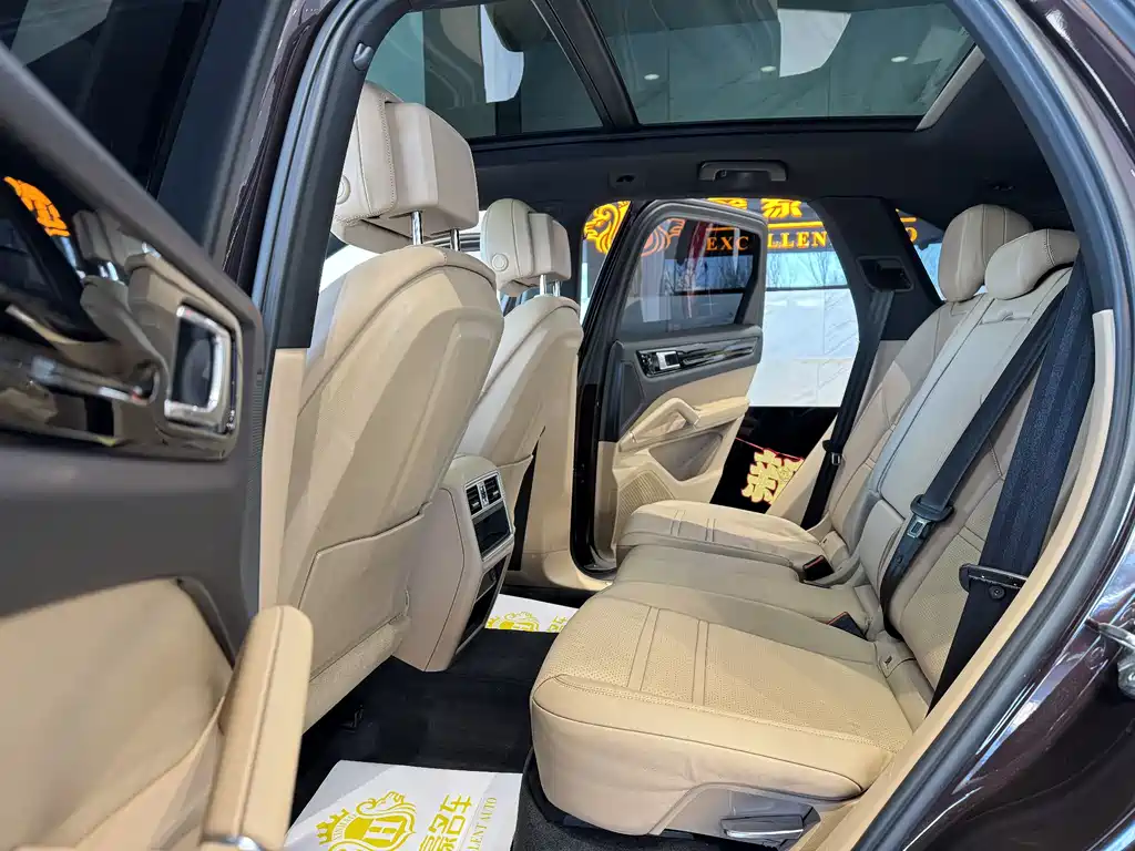 Porsche Cayenne 2018 — фото 10