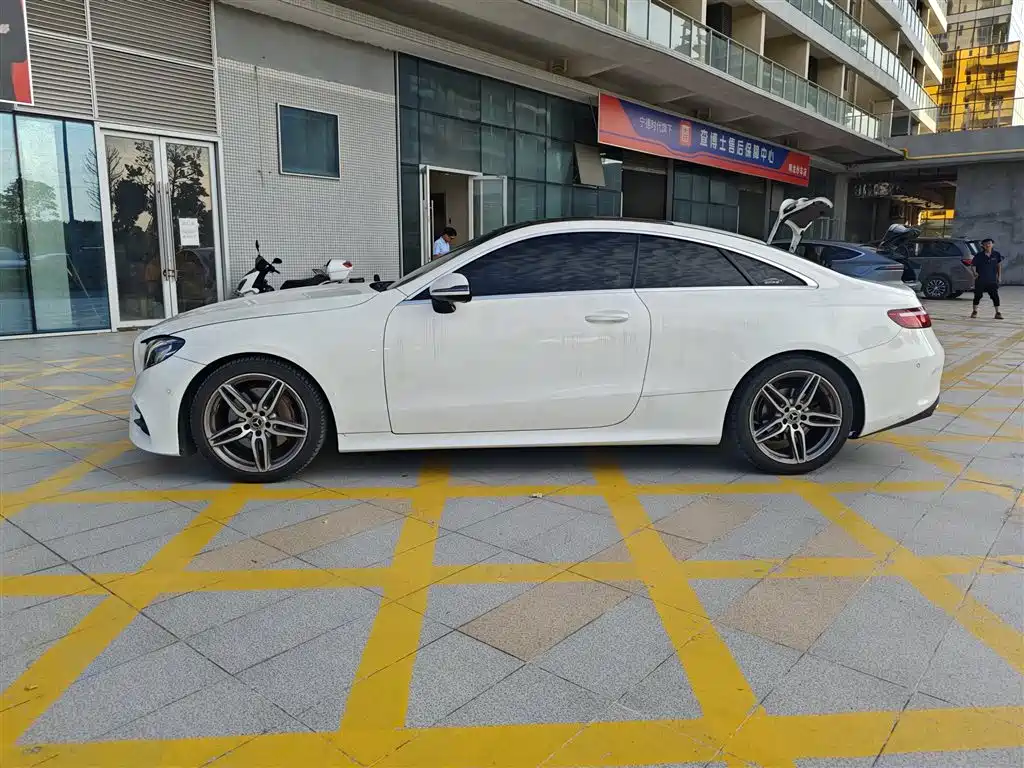 Mercedes-Benz E-Class 2018