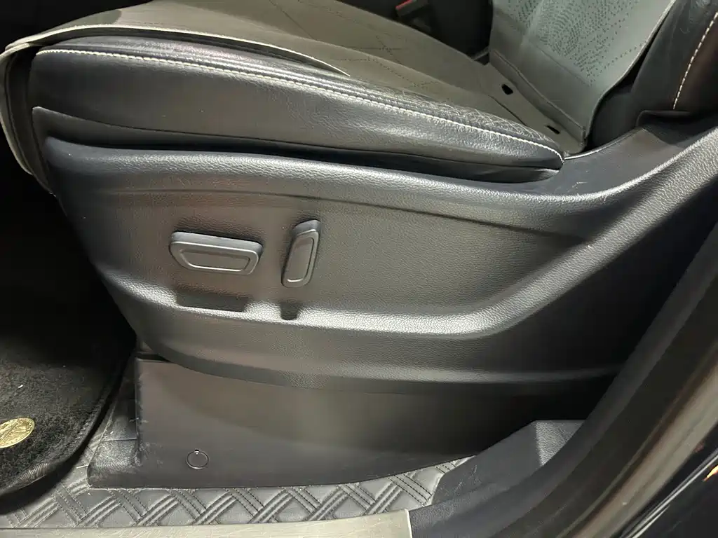 GAC Motor Trumpchi M8 2020 — фото 18