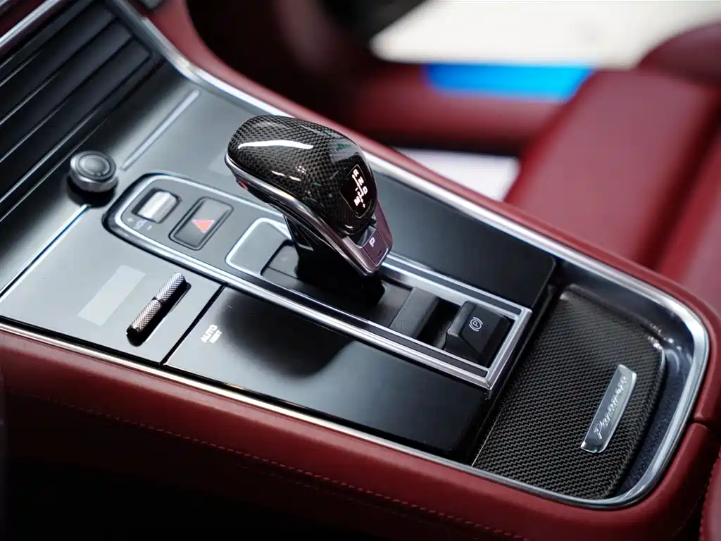 Porsche Panamera 2017 — фото 38