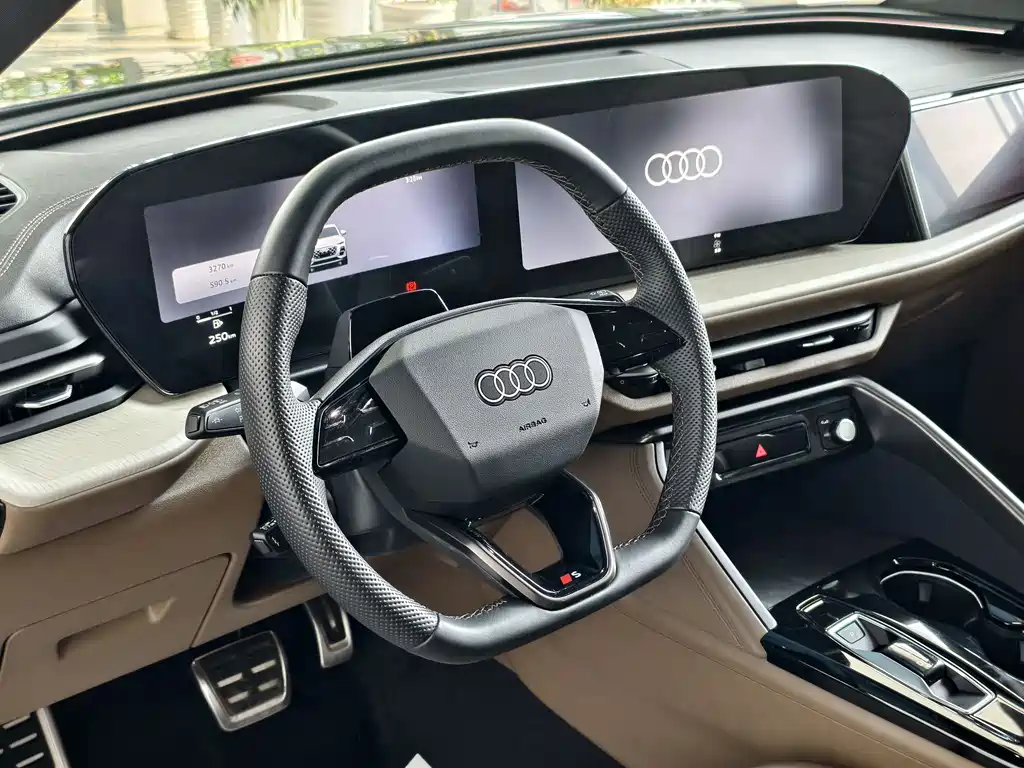 Audi Q5L 2025 — фото 8