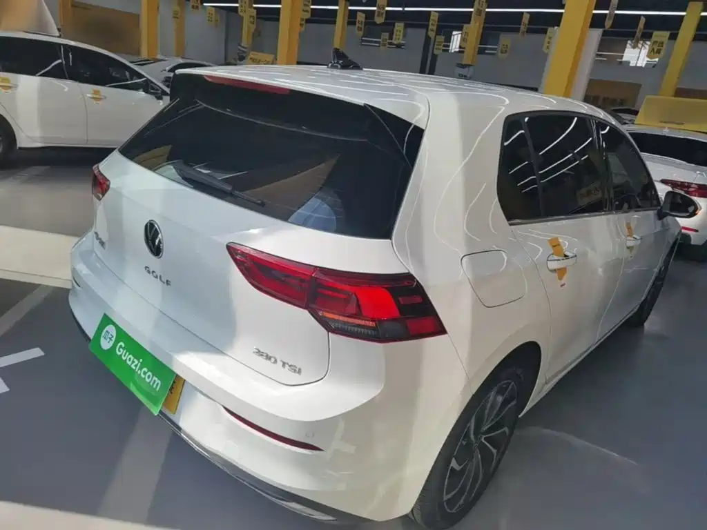 Volkswagen Golf 2023