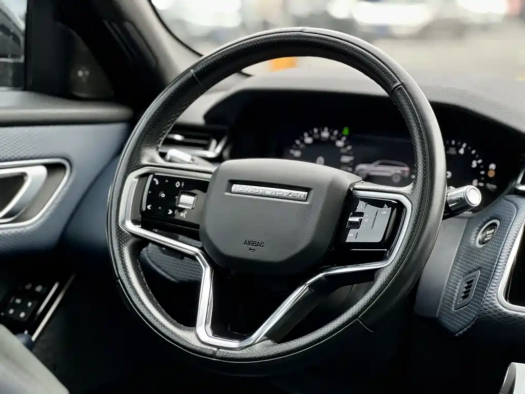 Land Rover Velar 2021 — фото 9