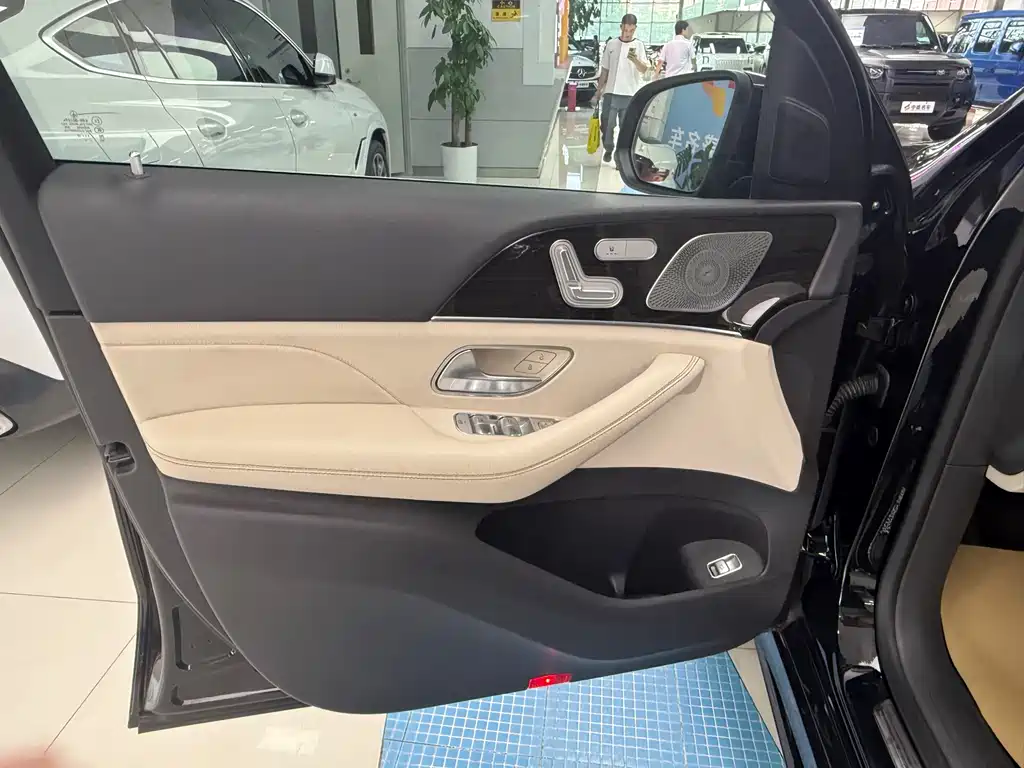 Mercedes-Benz GLE 2019 — фото 20