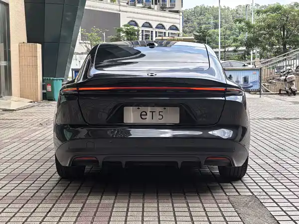 NIO ET5 2023