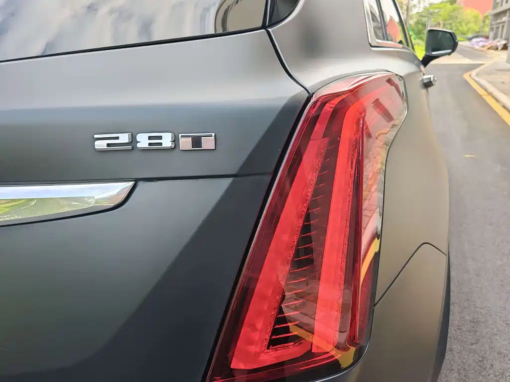 Cadillac XT5 2020 — фото 16