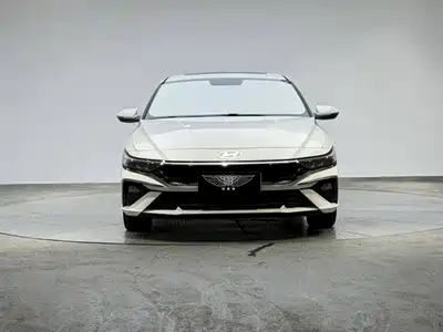 Hyundai Elantra 2025