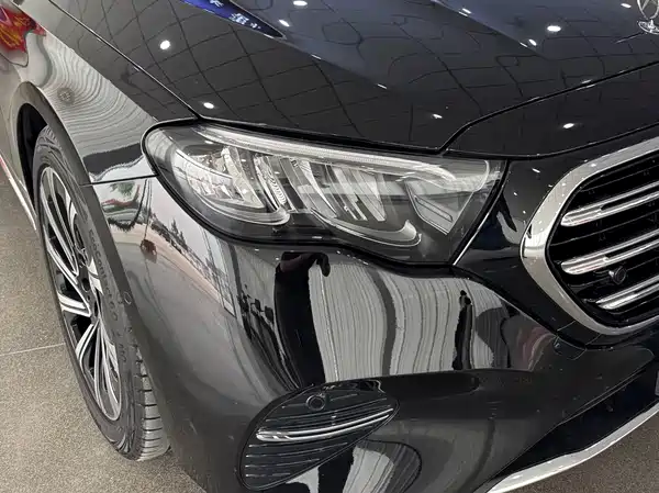 Mercedes-Benz E-Class 2025