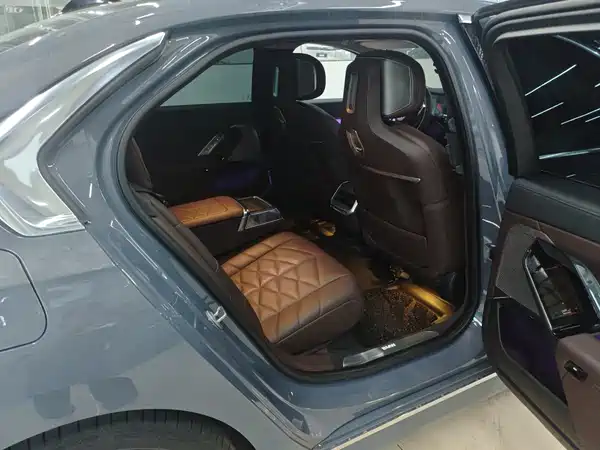 BMW 7 Series 2023