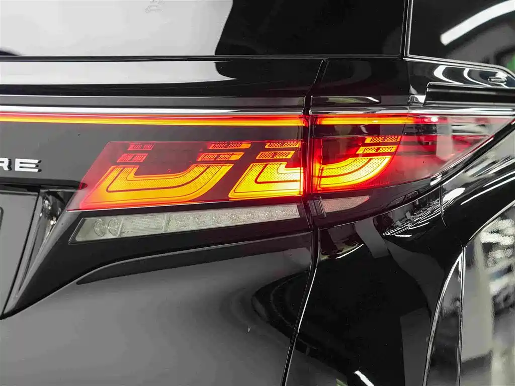 Toyota Vellfire 2025 — фото 14