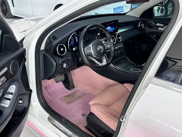 Mercedes-Benz C-Class 2021