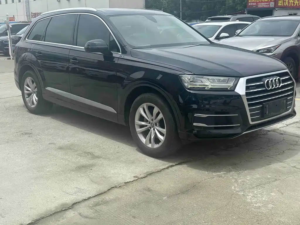 Audi Q7 2019 — фото 3