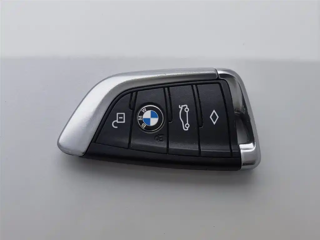 BMW 5 Series 2017 — фото 19