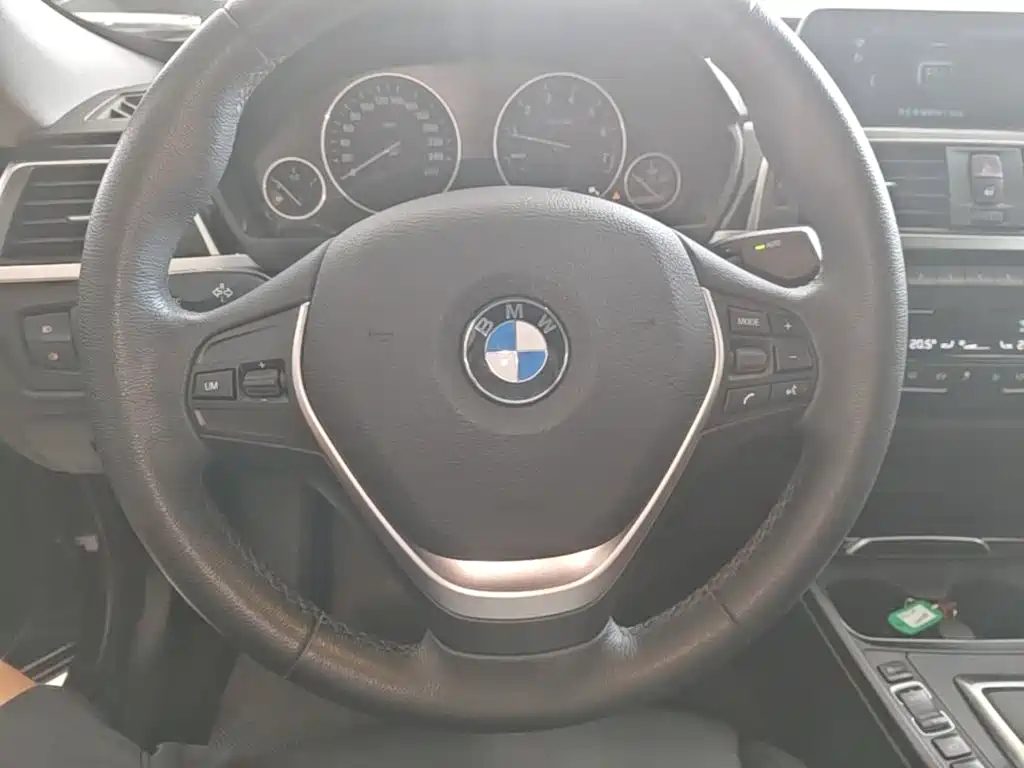 BMW 3 Series GT 2019 — фото 11