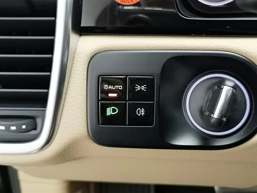 Porsche Cayenne 2018 — фото 21