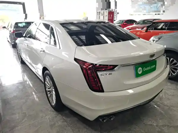Cadillac CT6 2021