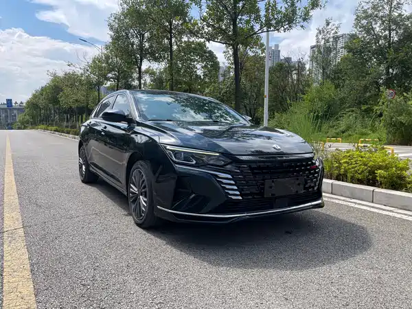 Dongfeng Yixuan MAX 2022
