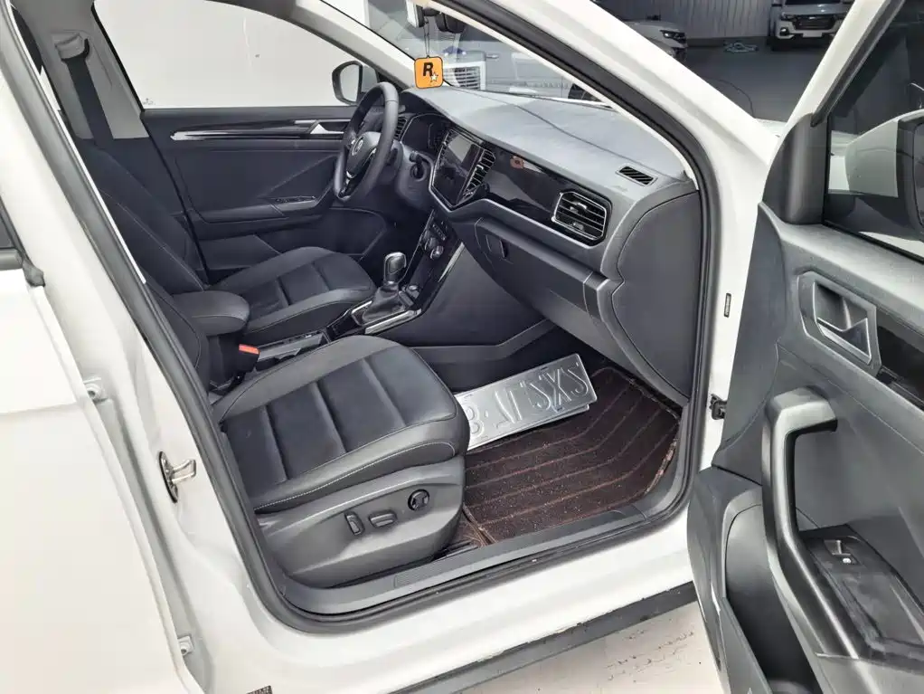 Volkswagen T-Roc 2022 — фото 19