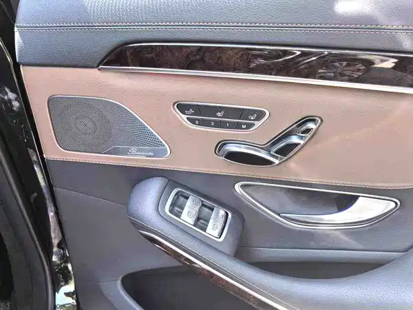 Mercedes-Benz S-Class 2020
