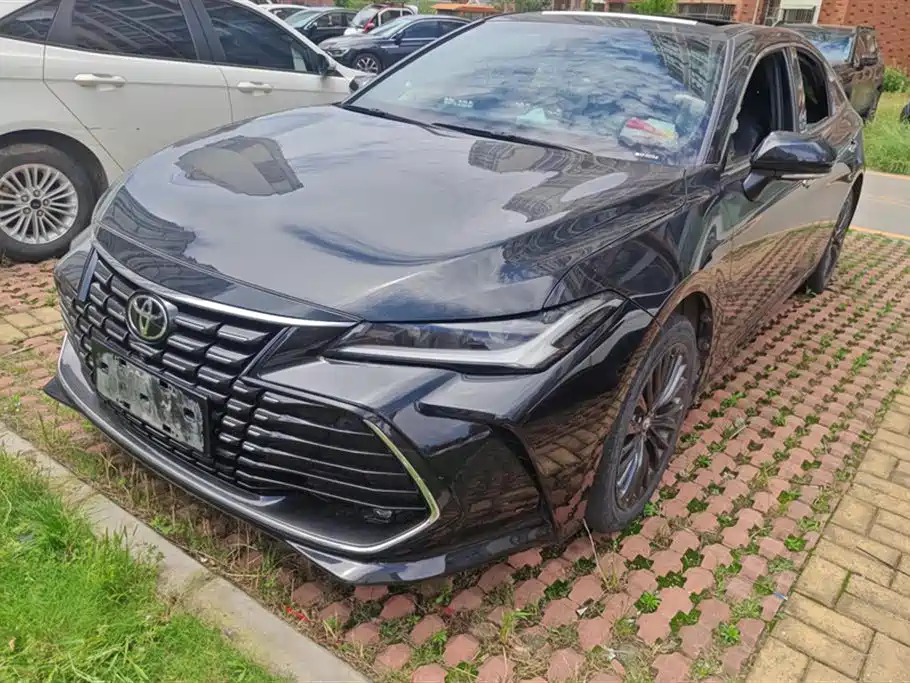 Toyota Avalon 2022 — фото 1