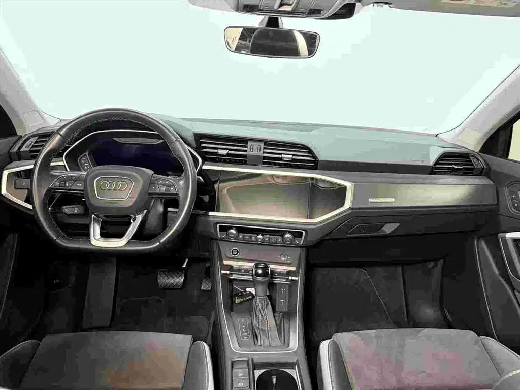 Audi Q3 2022 — фото 10
