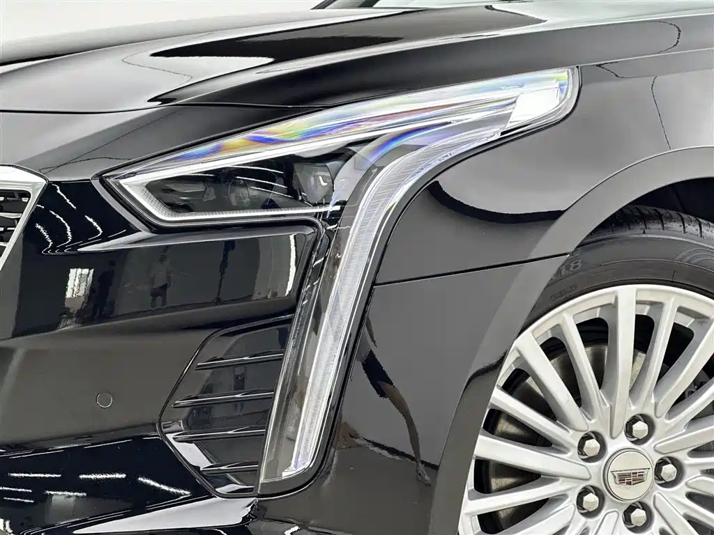 Cadillac CT6 2022 — фото 14