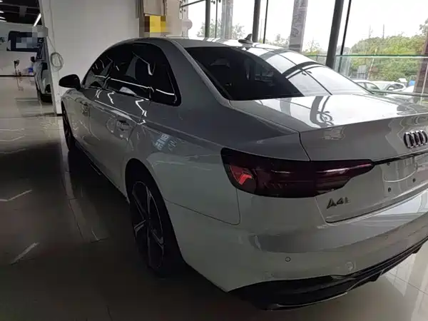 Audi A4L 2024
