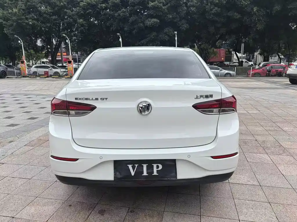 Buick Excelle GT 2022 — фото 8