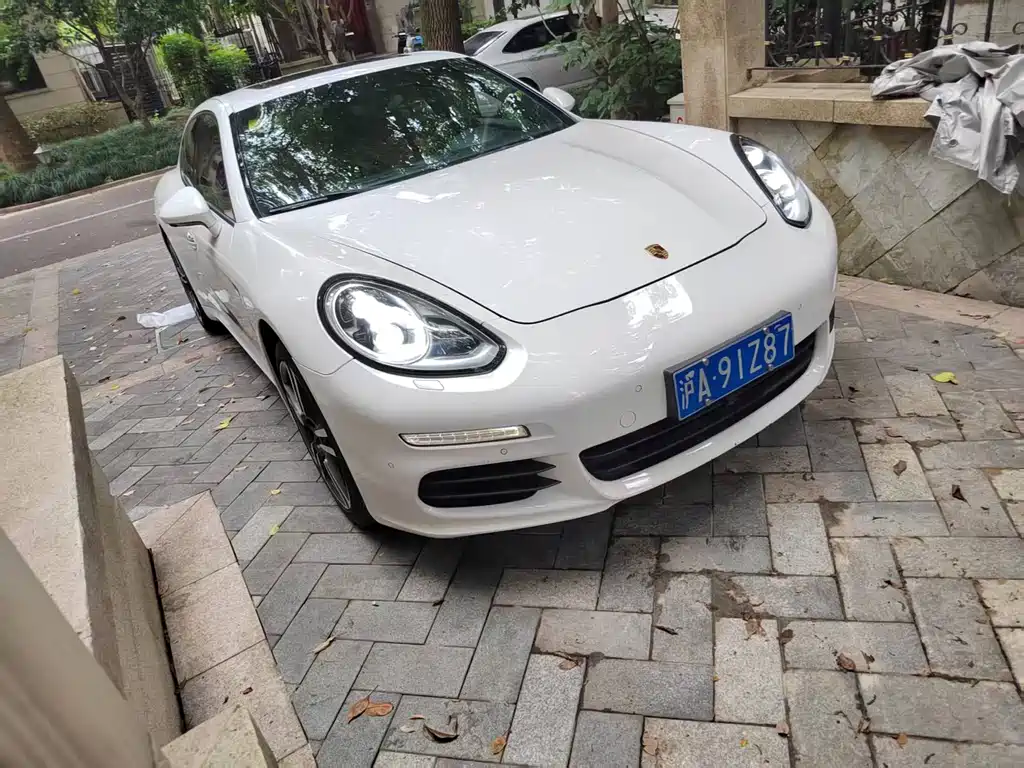 Porsche Panamera 2014