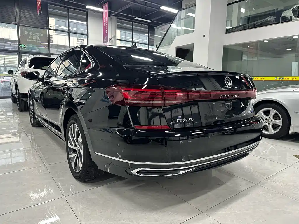 Volkswagen Passat New Energy 2022 — фото 23