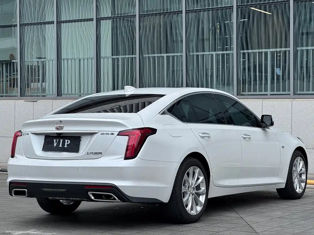 Cadillac CT5 2024 — фото 12