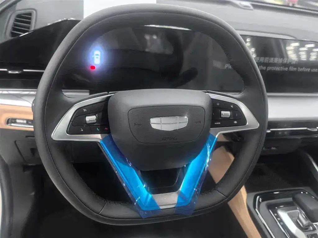 Geely Haoyue PRO 2025 — фото 13