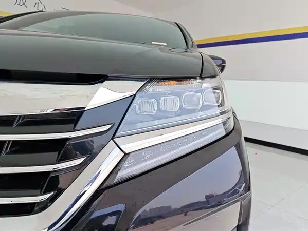 Honda Elysion 2016