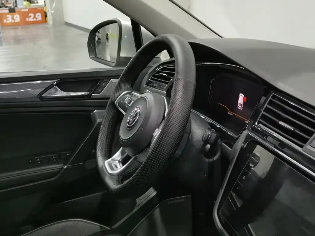 Volkswagen Tiguan L 2020 — фото 22
